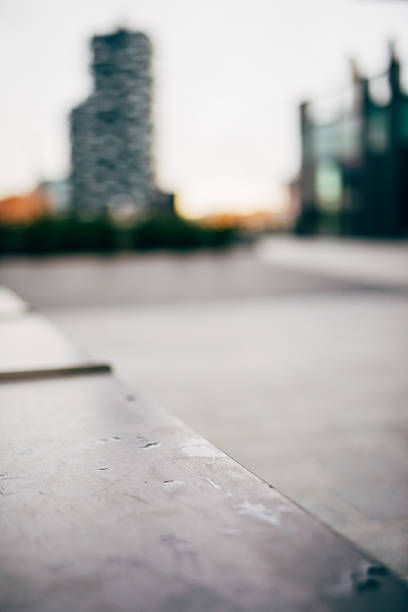 istock blurred city and people urban scene 467032562