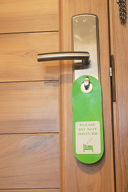istock Do not disturb sign hang on doo 467032830