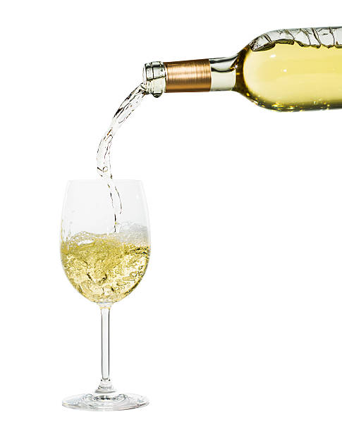 vino blanco - wine pouring wineglass white wine fotografías e imágenes de stock
