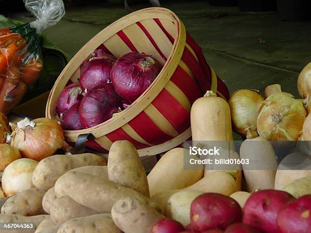 Quinta De Produtos Hortícolas - Fotografias de stock e mais imagens de Abóbora - Abóbora, Ao Ar Livre, Batata Crua