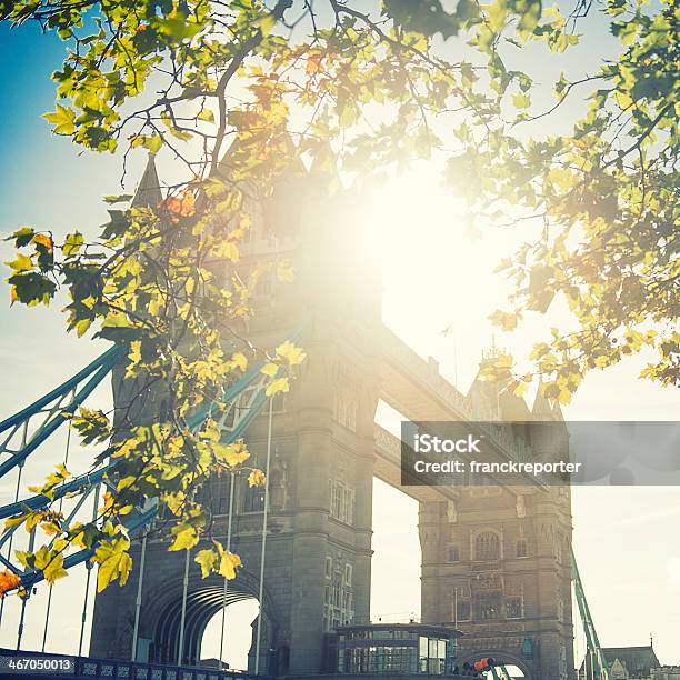 Photo libre de droit de Tower Bridge À Londres Au Coucher Du Soleil banque d'images et plus d'images libres de droit de Angleterre - Angleterre, Architecture, Branche - Partie d'une plante