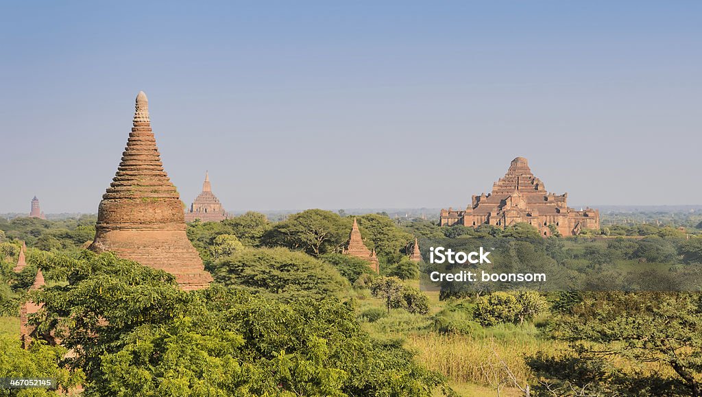 古代の寺院をバガン、ミャンマー - かすみのロイヤリティフリーストックフォト