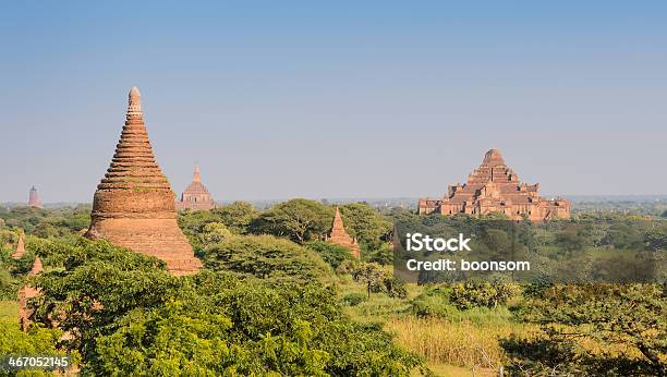 古代の寺院をバガンミャンマー - かすみのストックフォトや画像を多数ご用意 - かすみ, アジア大陸, ダンマヤンジカパゴタ