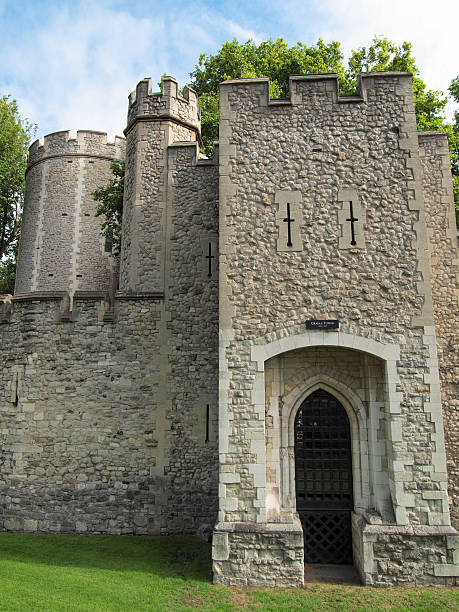 istock Tower of London 467070269