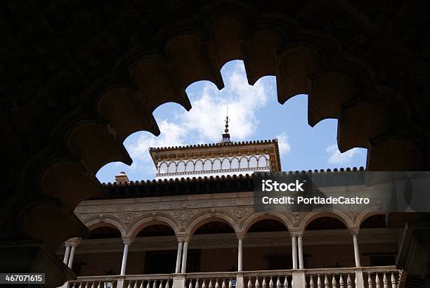 Real Alcázar De Sevilla - Fotografie stock e altre immagini di Ambientazione esterna - Ambientazione esterna, Andalusia, Arabesco - Stili