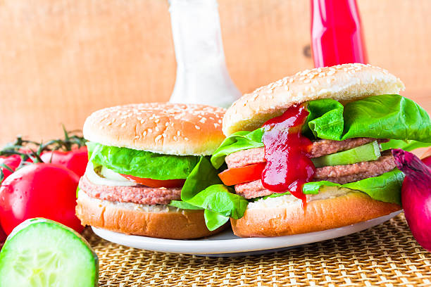 istock plate hamburgers wooden mat 467074098
