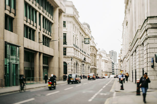 istock London Traffic, Tilt Shift 467080158
