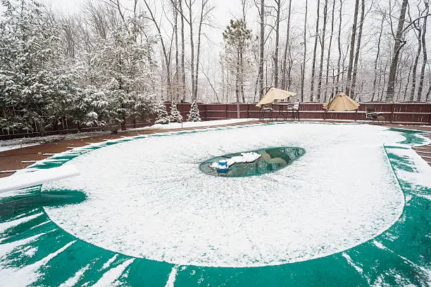 Photo of Swimming pool in winter