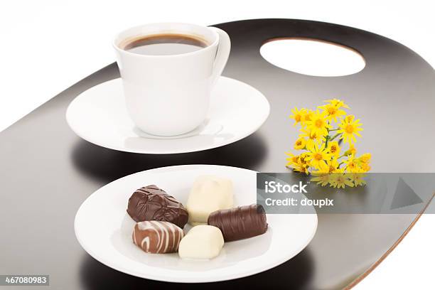 チョコレートとコーヒー - おやつのストックフォトや画像を多数ご用意 - おやつ, エスプレッソ, カップ