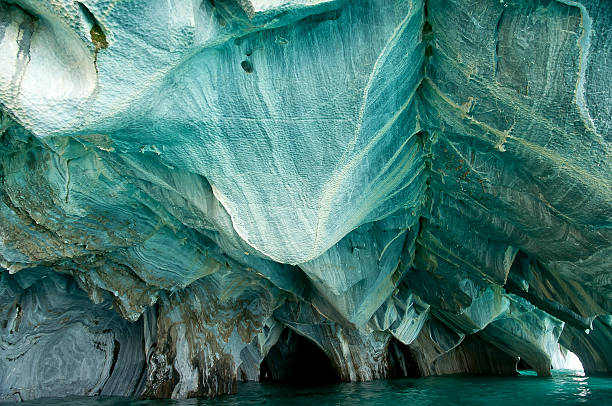 istock Marble Caves - Carrera Lake - Chile 467081158