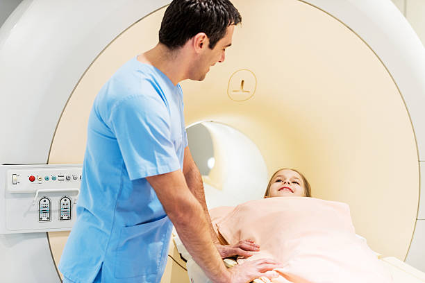 istock Radiologist talking to a girl. 467088587