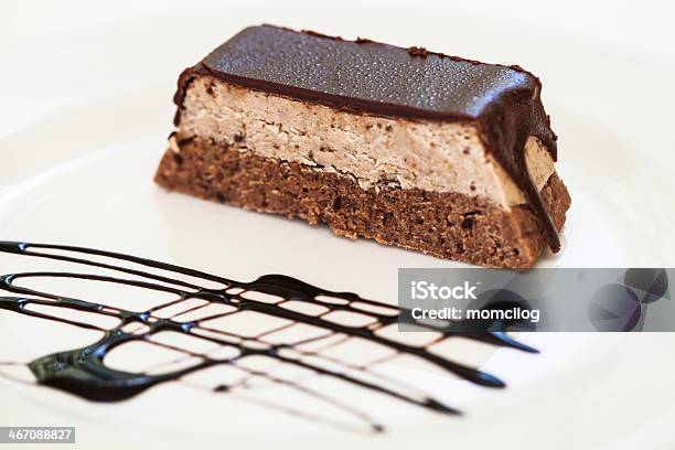 Nougat Schokoladenkuchen Stockfoto und mehr Bilder von Braun - Braun, Bäckerei, Cremetorte