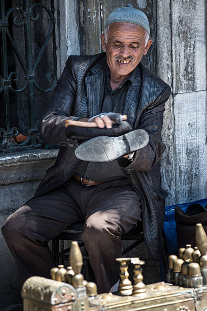 Cireur de chaussures à Istanbul, en Turquie - Photo