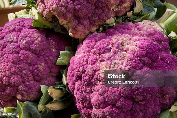 Photo libre de droit de Brocoli Violet banque d'images et plus d'images libres de droit de Aliment - Aliment, Aliment cru, Aliments et boissons