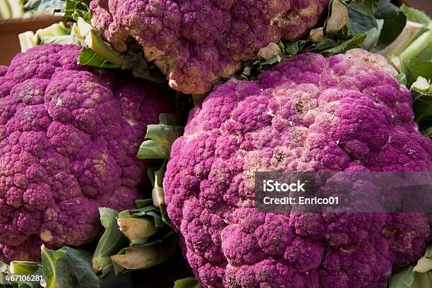 Brócolo Roxo - Fotografias de stock e mais imagens de Alimentação Saudável - Alimentação Saudável, Brócolo, Comida