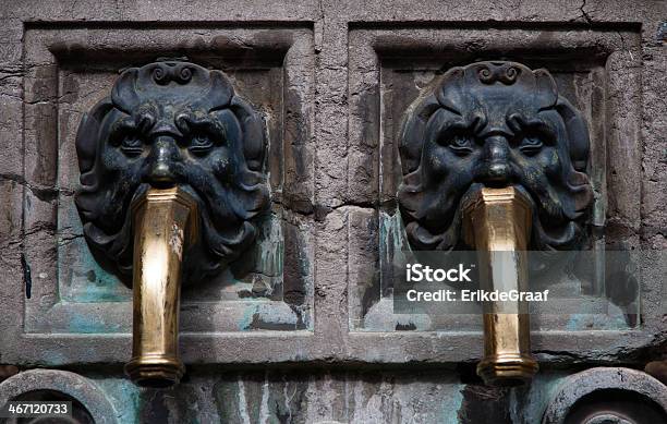 Antigo Detalhe Da Bomba De Água - Fotografias de stock e mais imagens de Casa de Rubens - Casa de Rubens, Antiguidade, Arquitetura