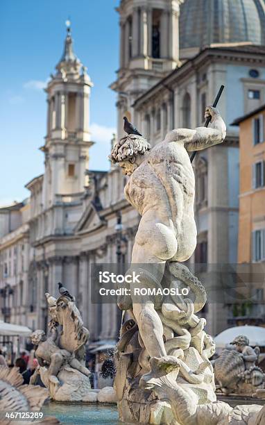 Fountain Neptune Пьяцца Навона В Риме Италия — стоковые фотографии и другие картинки Classical God - Classical God, Fountain of Neptune - Rome, Бог