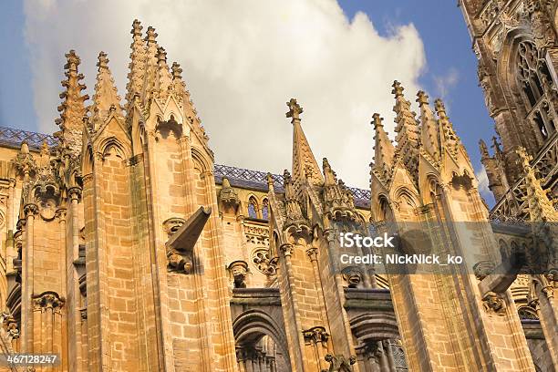 Catedral Em Bayeux Ao Pôr Do Sol Normandia A França - Fotografias de stock e mais imagens de Arcaico