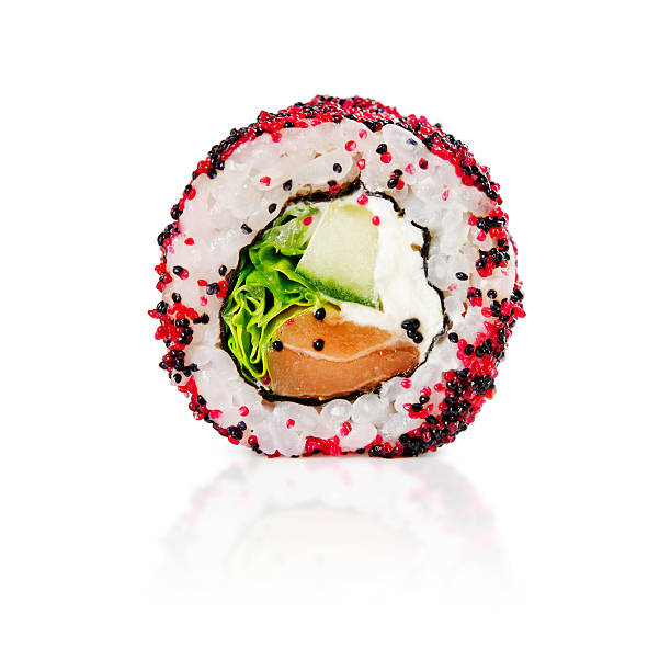 traditionelle frische japanische sushi auf einem weißen hintergrund. - japanese cuisine appetizer gourmet caviar stock-fotos und bilder