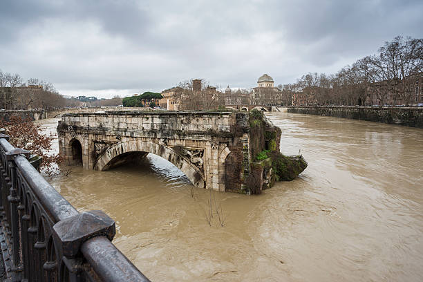 istock Ponte Rotto and  flooded Tiber River, Rome Italy 467150893