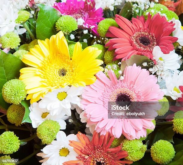 Foto de Buquê De Flores e mais fotos de stock de Aniversário - Aniversário, Anêmona - Família do Ranúnculo, Arranjo