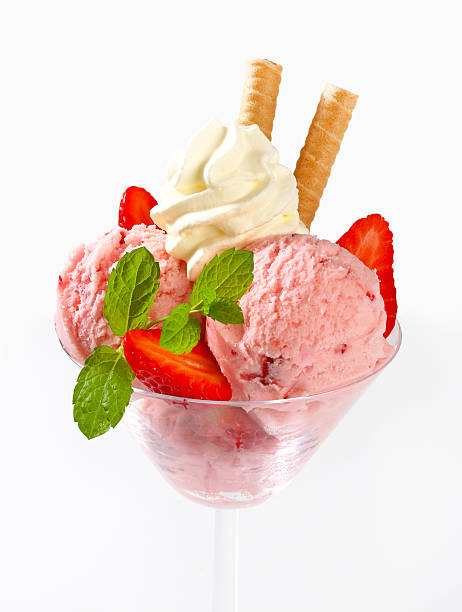 istock Strawberry ice cream sundae 467157353