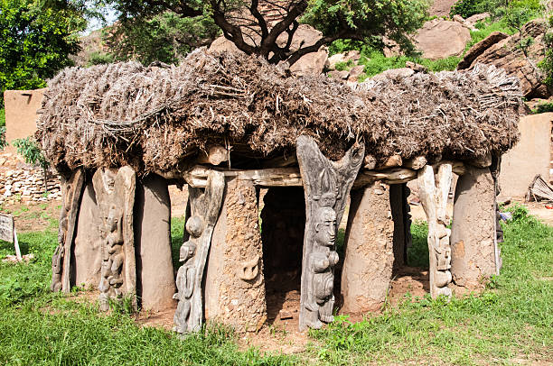 taguna - dogon tribe foto e immagini stock