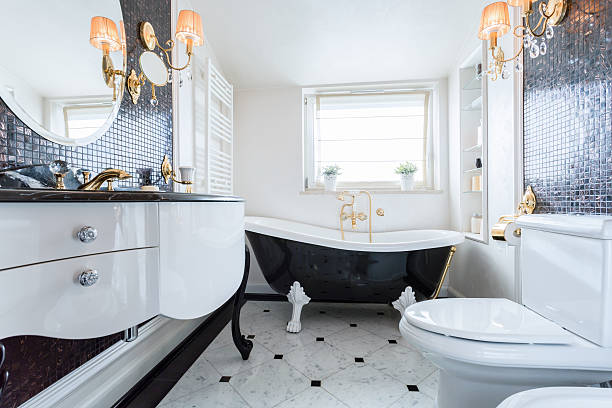 istock Exclusive bathroom in luxury mansion 467176390