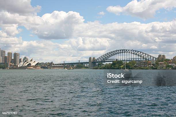 Del Horizonte De La Ópera De Sydney Y Foto de stock y más banco de imágenes de Agua - Agua, Aire libre, Arquitectura