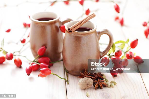 Vino Caliente Foto de stock y más banco de imágenes de Bebida alcohólica - Bebida alcohólica, Canela - Especia, Fotografía - Imágenes