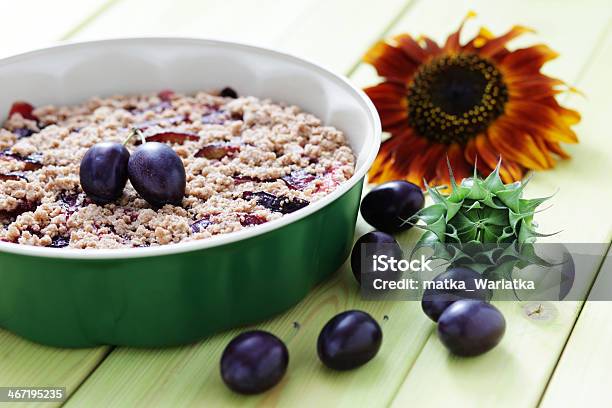 Photo libre de droit de Plum Gâteau banque d'images et plus d'images libres de droit de Fruit - Fruit, Horizontal, Photographie