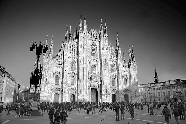 istock Piazze del Duomo in Milan B&W 467197982