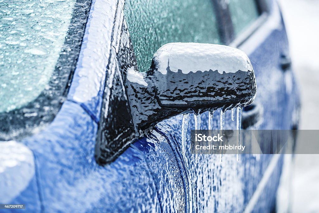 Frozen car Retrovisor lateral - Foto de stock de Carro royalty-free