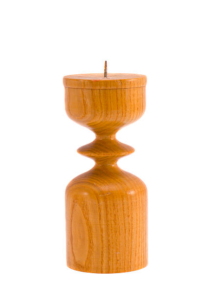 격리됨에 압살했다 캔들스틱 - christmas wood ambient candlestick holder 뉴스 사진 이미지