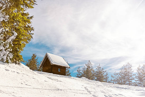 istock Small wooden house on the mountain 467228542