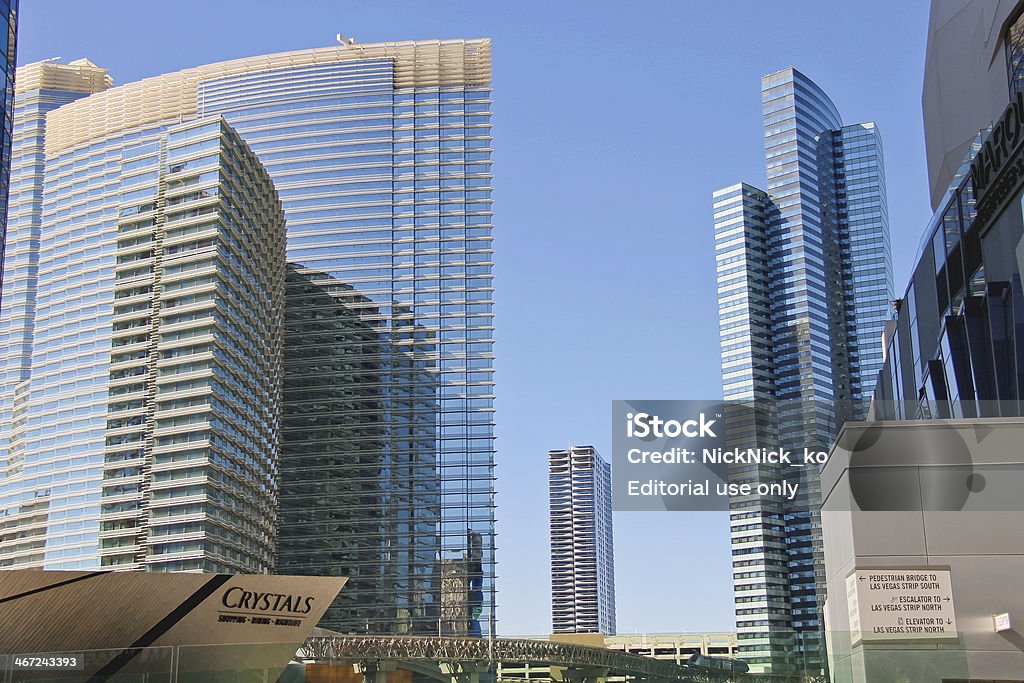 Moderno edificio hoteles en el centro de la ciudad de Las Vegas - Foto de stock de Acero libre de derechos