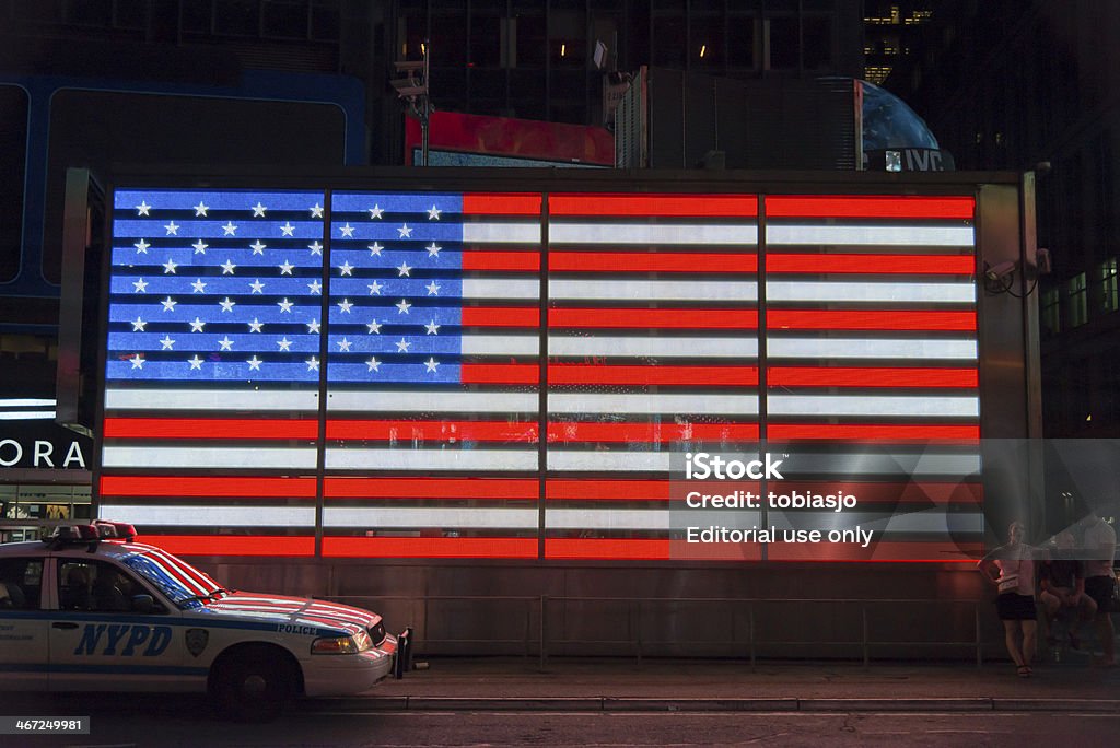 Amerykańska flaga - Zbiór zdjęć royalty-free (Aleja)