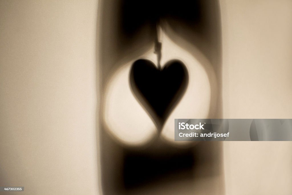 Corazón símbolos sombras - Foto de stock de Amor - Sentimiento libre de derechos