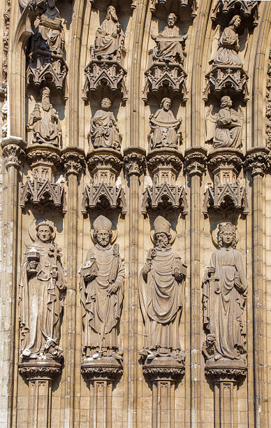 istock Antwerp - Holy s on the main portal on the cathedral 467302777