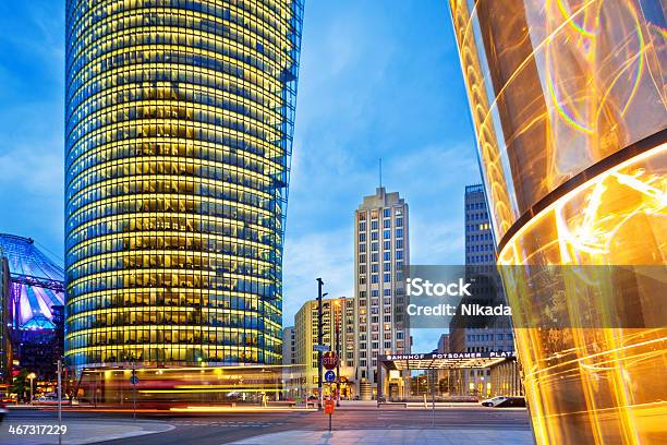 Potsdamer Platz En Berlín Foto de stock y más banco de imágenes de Acero - Acero, Actividades bancarias, Aire libre