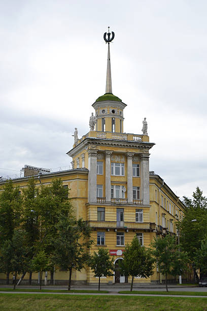 istock The old building in Kolpino. 467318255