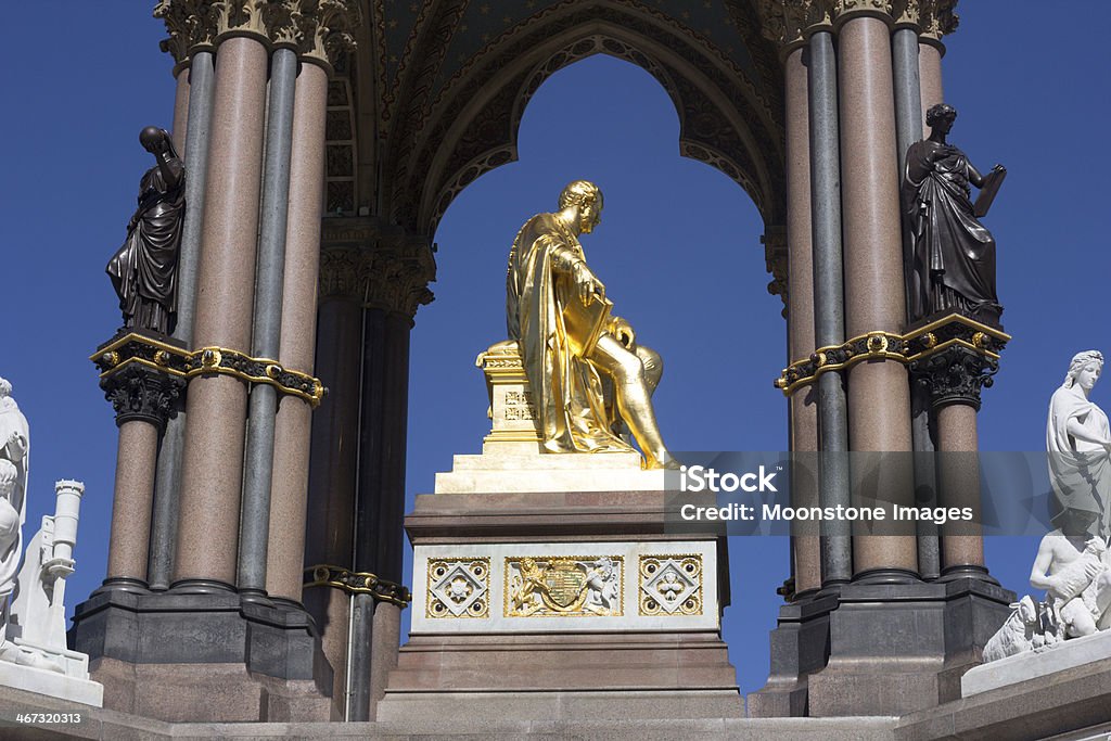 Albert Memorial, Londres em Jardins de Kensington - Royalty-free Kensington Gardens Foto de stock