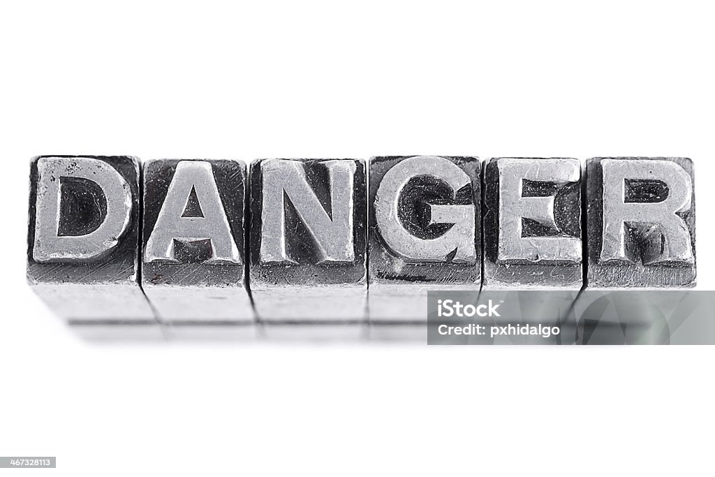 Знак опасности, металлические буквы типа - Стоковые фото Алфавит роялти-фри