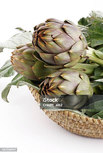 신선한 Artichokes 세 날것에 대한 스톡 사진 및 기타 이미지 - 날것, 녹색, 농업