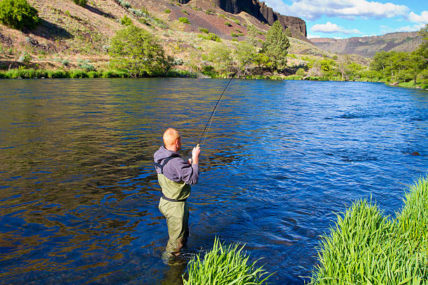 istock Fly Fisherman Deschutes River 467339407