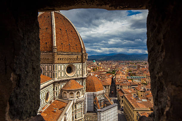 istock Wonderful Piazza del Duomo 467369826