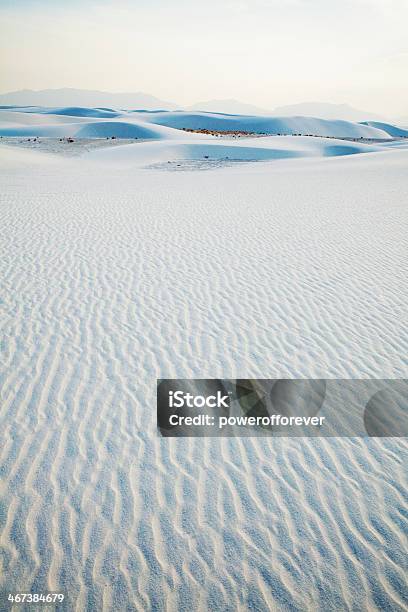 Pomnik Narodowy White Sands - zdjęcia stockowe i więcej obrazów Bez ludzi - Bez ludzi, Chmura, Dzień