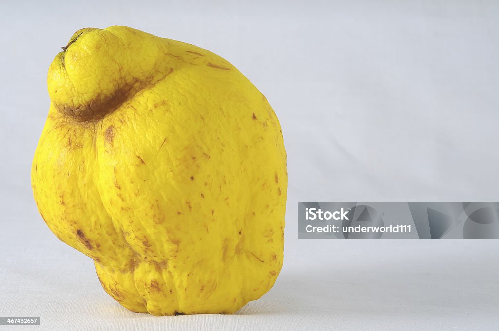 Fruta madura - Foto de stock de Cedro del Atlas libre de derechos