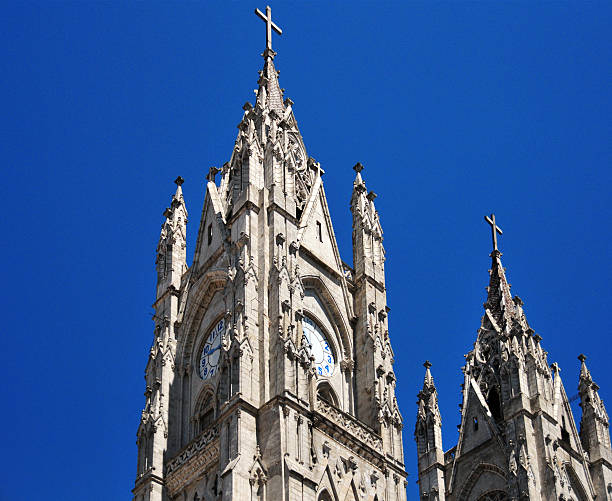 quito, equador: bell towers-basílica da national vow - achitect - fotografias e filmes do acervo