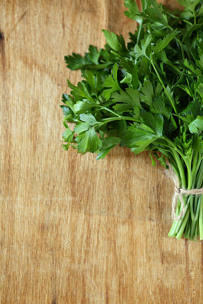 istock bunch of fresh parsley 467484513